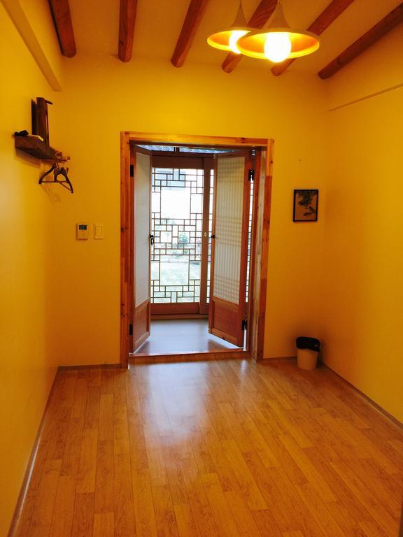 Jeonju Indigo Hanok Guesthouse Стая снимка