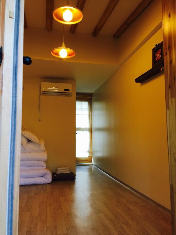 Jeonju Indigo Hanok Guesthouse Стая снимка