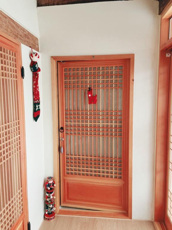 Jeonju Indigo Hanok Guesthouse Екстериор снимка