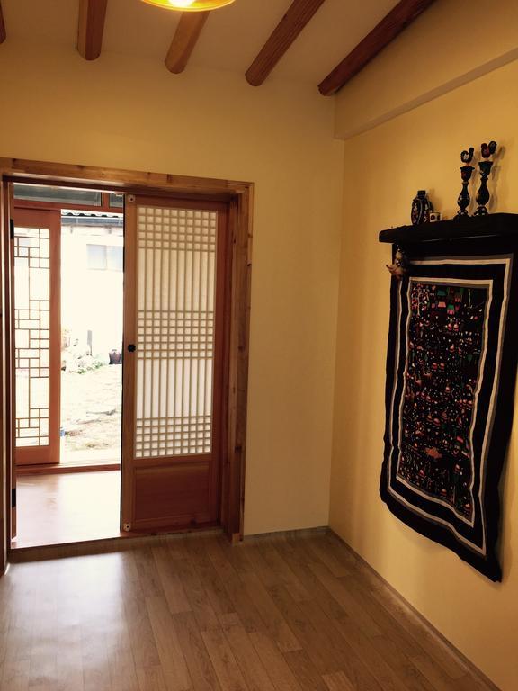Jeonju Indigo Hanok Guesthouse Стая снимка